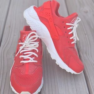 Nike Huaraches